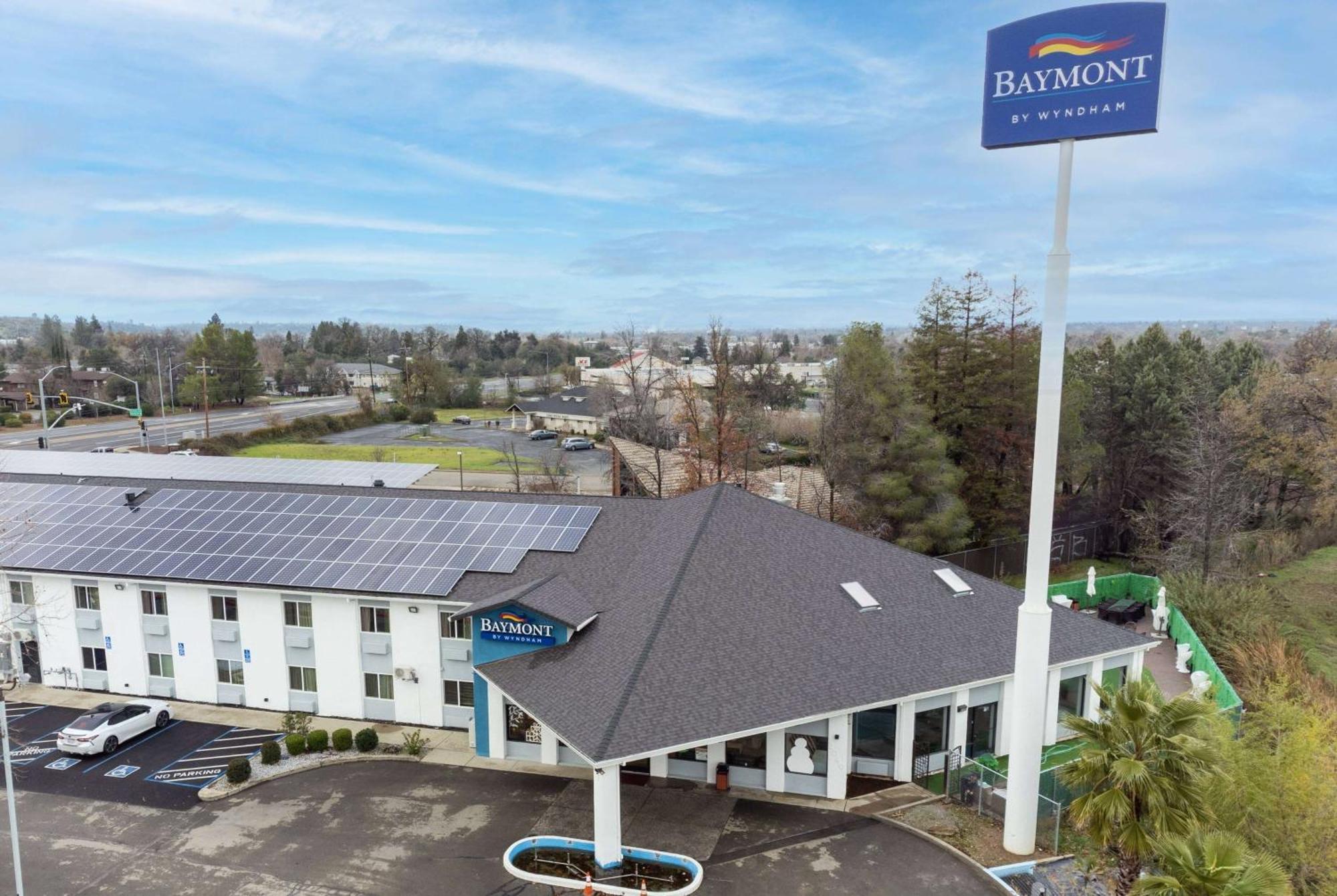 Baymont By Wyndham Anderson Motel Bagian luar foto