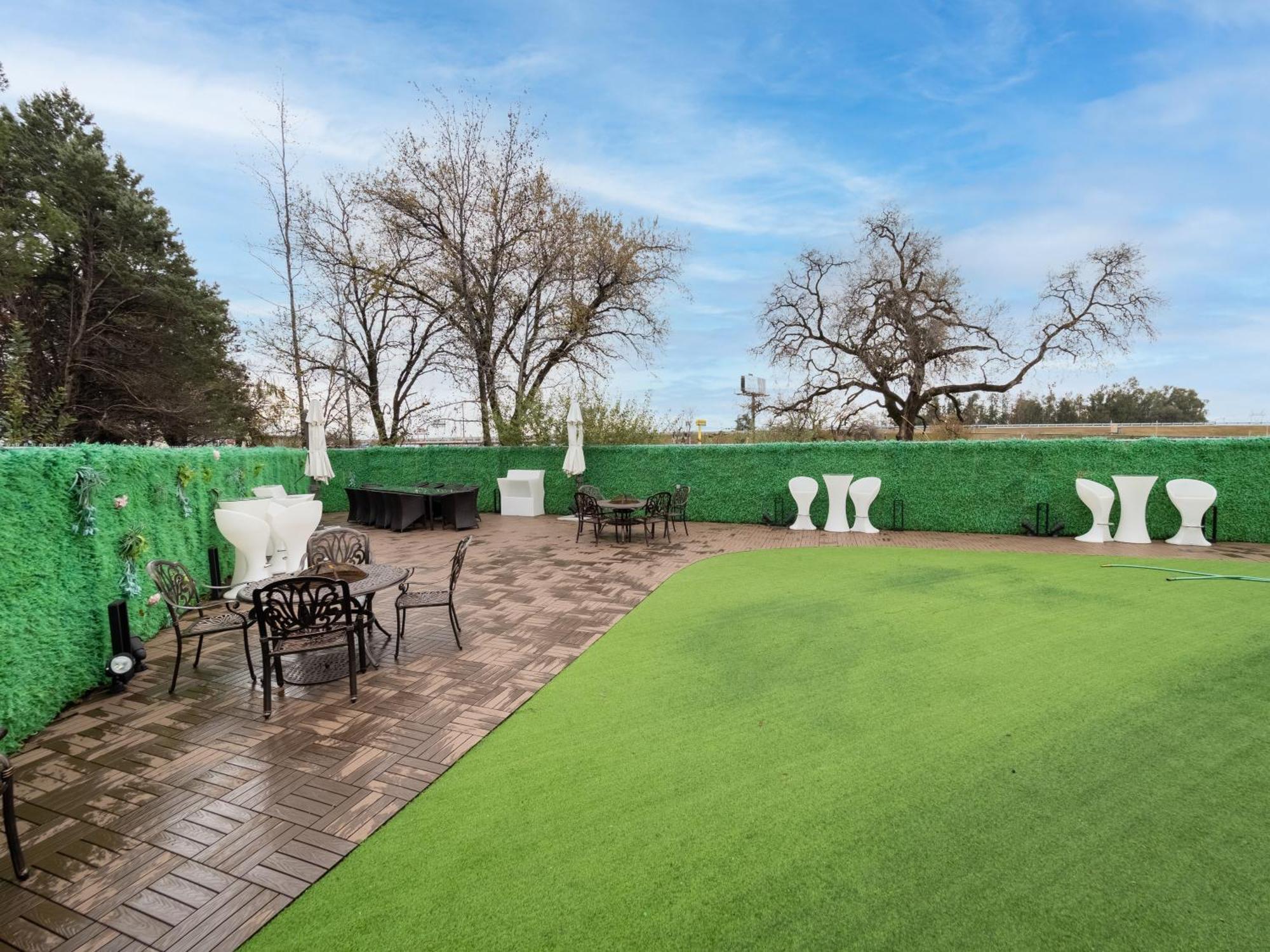 Baymont By Wyndham Anderson Motel Bagian luar foto
